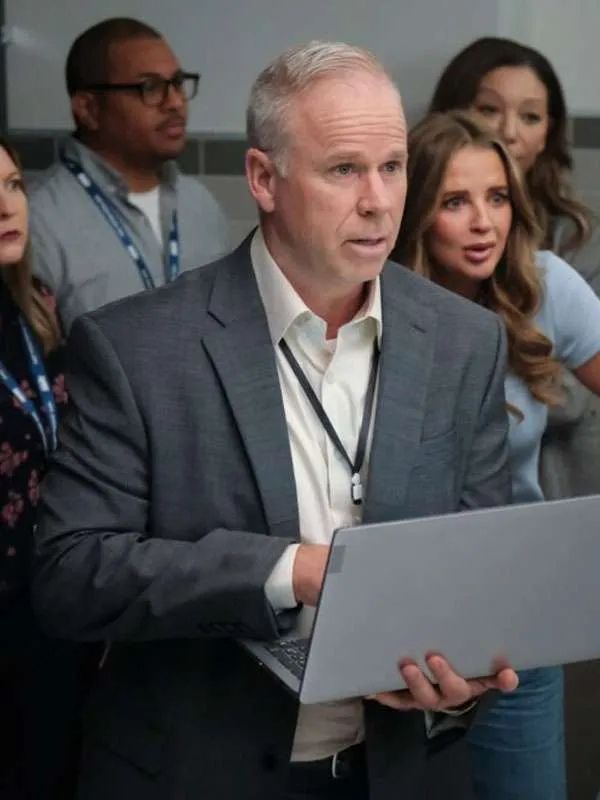 Gerry Dee DMV S01 Gray Blazer